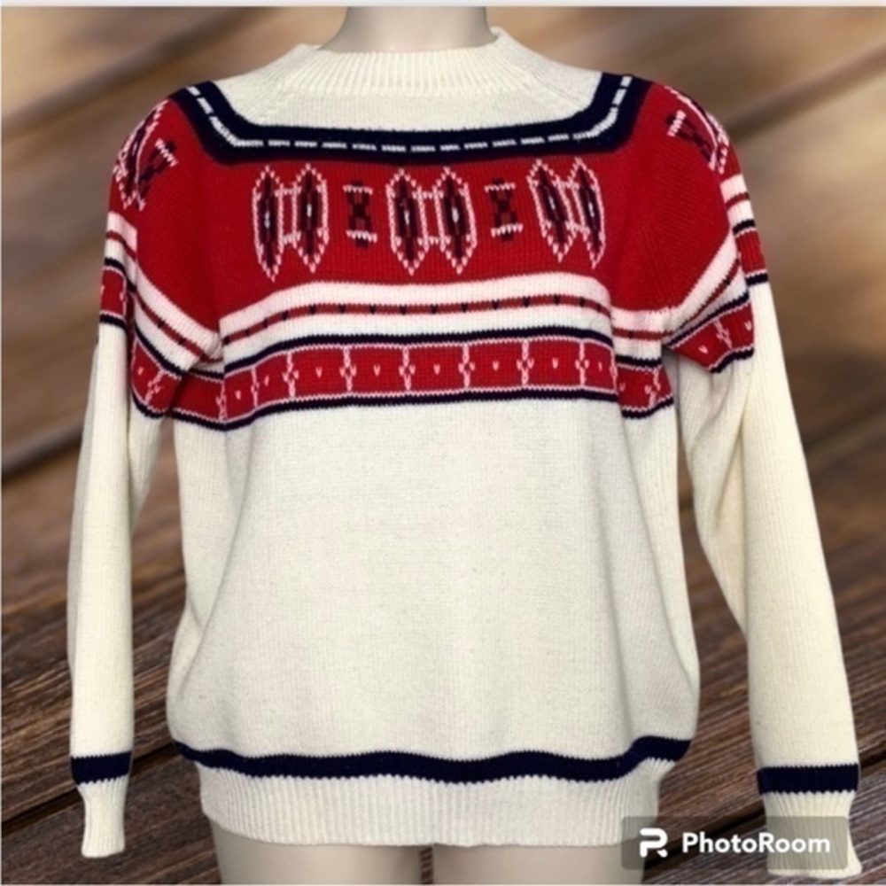 New Vintage Christmas Sweater Crew Neck White Red Blue Size L